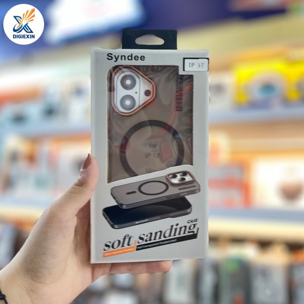قاب اورجینال Syndee با طراحی مات و قابلیت مگ‌سیف برای آیفون ۱۷