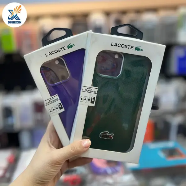 کاور Lacoste طرح چرمی گلدوزی مناسب برای آیفون 13 پرومکس